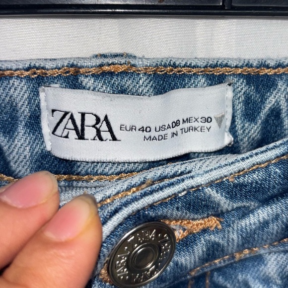 Zara High Rise Jean - Picture 6 of 11